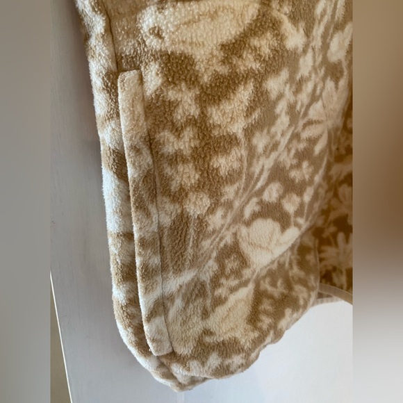 Woods fleece excellent condition warm and cosy - Picture 3 of 3